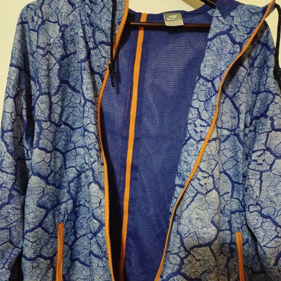 Nike Rain Jacket - Picture 2 of 5